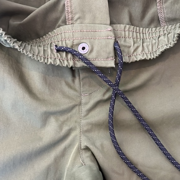 Nike Green Tech Commuter Pant - Picture 9 of 15